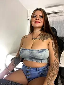 Clhoe___Ivana from StripChat is Freechat