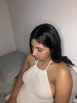 cloe_small from StripChat is Freechat