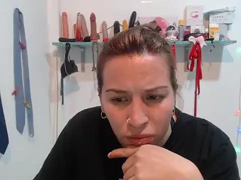 cloequeen15 from StripChat is Freechat
