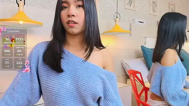 Cloeriverss from StripChat is Freechat