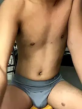 CoaZh_BigP18 webcams show profile image 