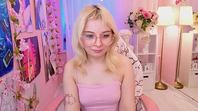 Coconut_Mia from StripChat