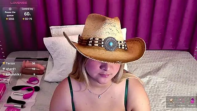 collegepawglovedaddy from StripChat