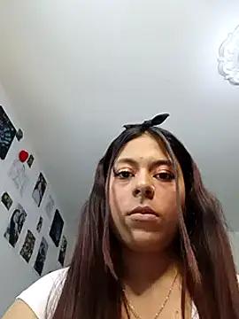 Discover our girls online shows and discover the company of countless livestreamers, with stunning shapes, sex toys and more.