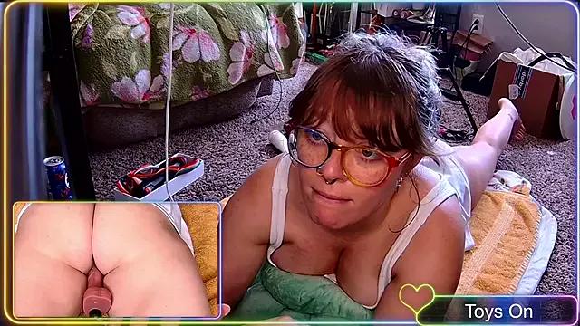 CornStarChloe from StripChat is Freechat