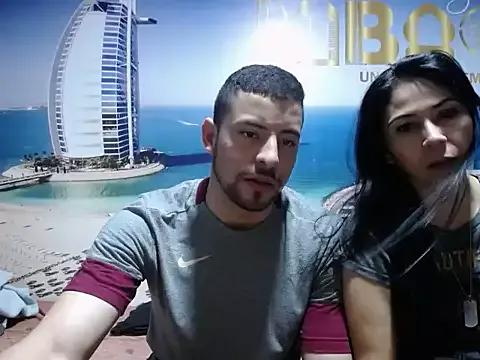 Discover our girls online shows and discover the company of countless livestreamers, with stunning shapes, sex toys and more.