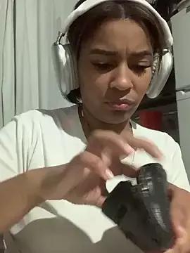Crisschiavo webcams show profile image 