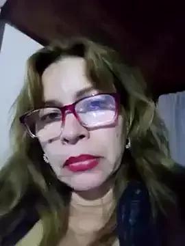 Cristal718 webcams show profile image 