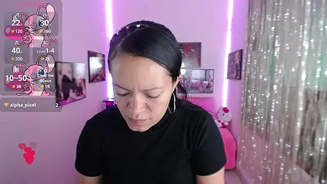 Cristal_w from StripChat is Freechat
