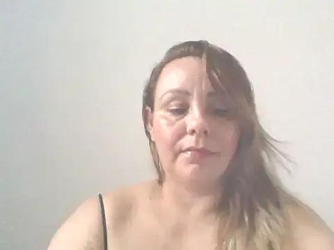 CristalMillers from StripChat is Freechat