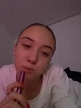 CristinaSww from StripChat is Freechat