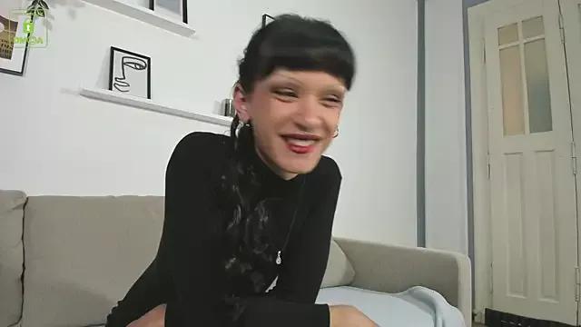Crystal_Lyra from StripChat is Freechat