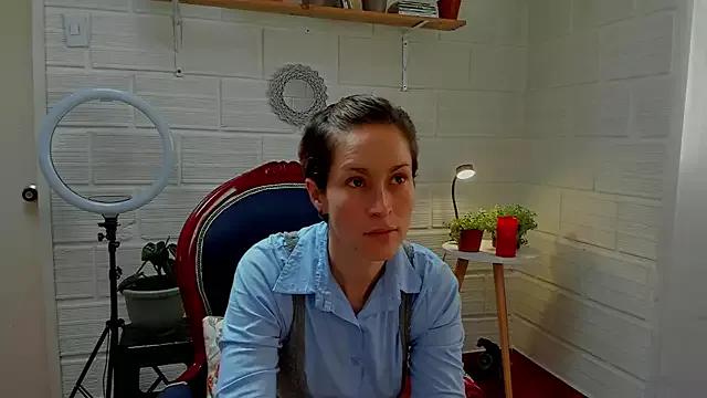 cuddlingbunny from StripChat
