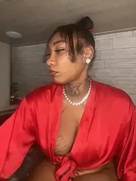 CUMQUEEN-XXX69 from StripChat is Freechat