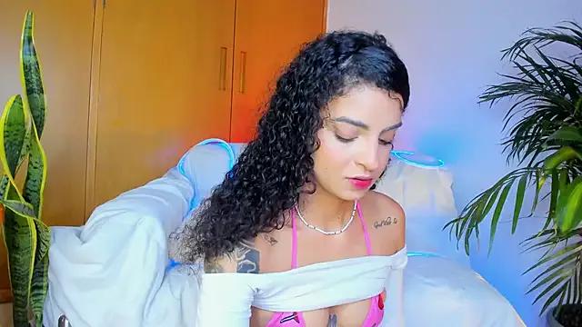 CurlyRose__ from StripChat is Freechat
