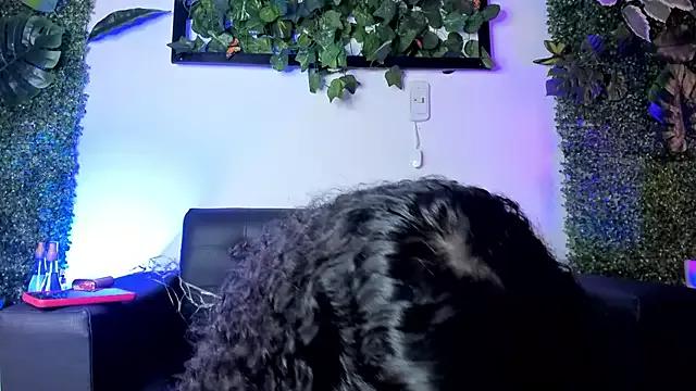 CurlyWeeds from StripChat is Freechat