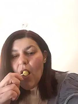 Curvy-Essex-Milf from StripChat is Freechat