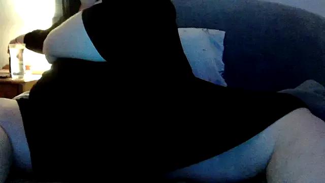 Curvy_Alyssia88X from StripChat is Freechat