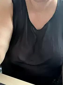 Curvy_Mommy from StripChat is Freechat