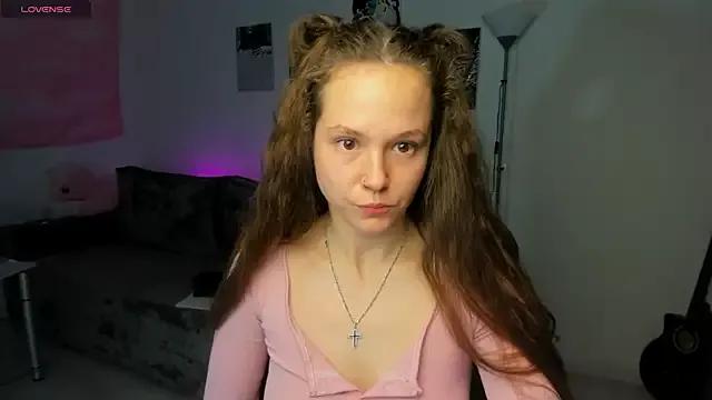 cute_little_ass from StripChat is Freechat