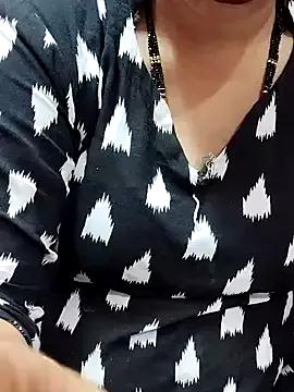 cutee_bhabhi from StripChat is Freechat