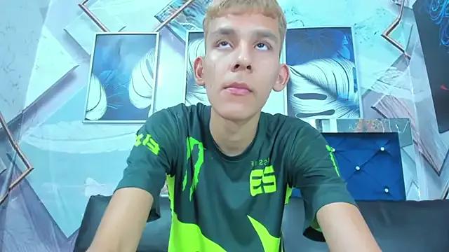 cutemax_boys from StripChat is Freechat