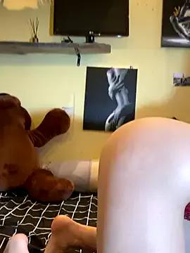 cutte_dora from StripChat