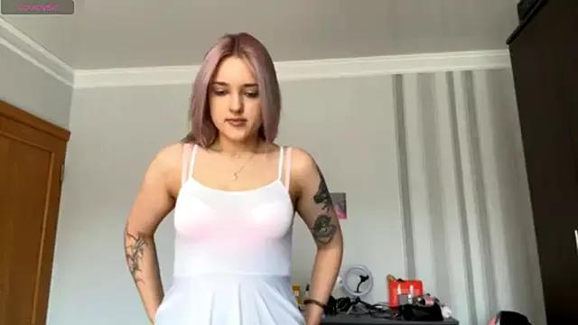 CweneGold from StripChat is Freechat