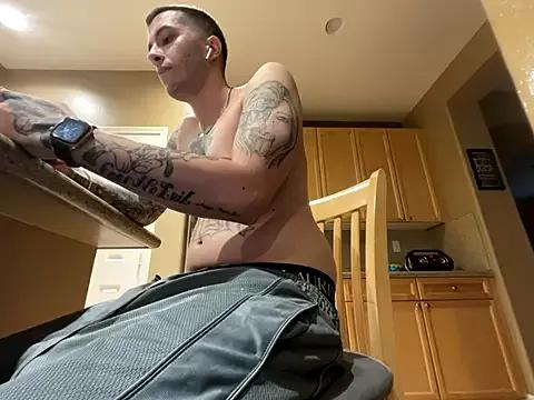 DaddyJoshBanks from StripChat