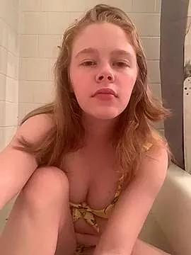 daddyscumprincess from StripChat