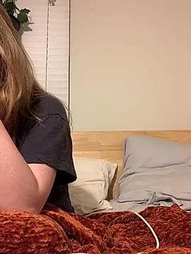 daddyscumprincess from StripChat