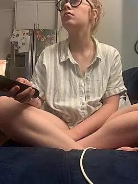 daddyscumprincess from StripChat