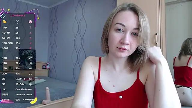 DaddysSluttyGirl2001 from StripChat