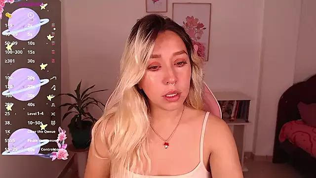 Dahlia__espresso webcams show profile image 