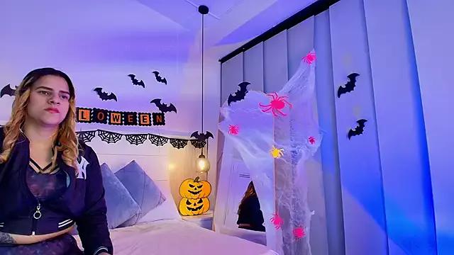 Dakota_Megan_69 from StripChat is Freechat