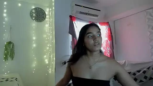 Dakota_x18 from StripChat is Freechat