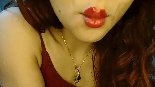 Dama_Scarlata18 from StripChat