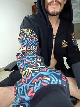 damian_bull from StripChat is Freechat