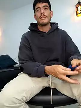 damian_bull from StripChat is Freechat