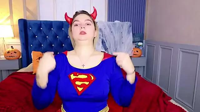 Discover our girls online shows and discover the company of countless livestreamers, with stunning shapes, sex toys and more.