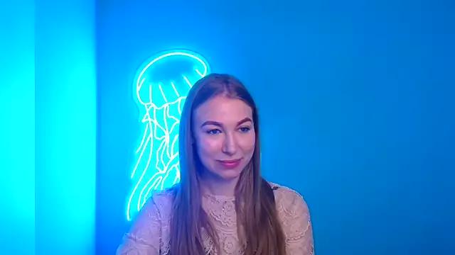 Discover our girls online shows and discover the company of countless livestreamers, with stunning shapes, sex toys and more.