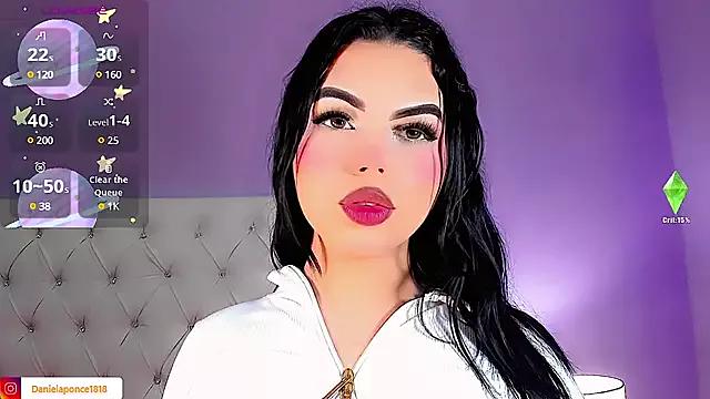 Daniela_ponce from StripChat is Freechat