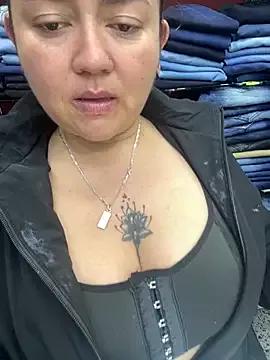 DannaaBoobs from StripChat