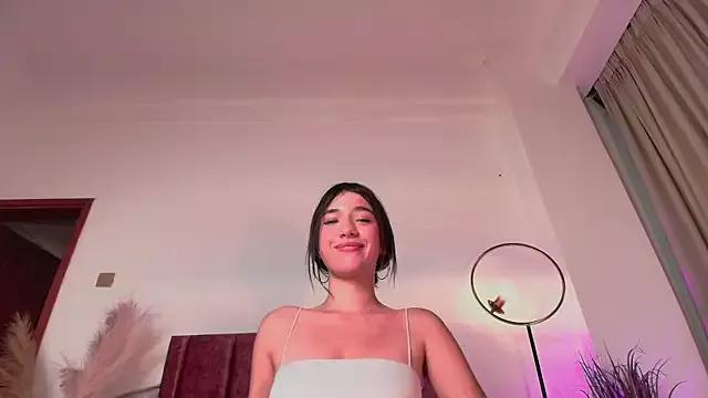 DannaHadid from StripChat is Freechat