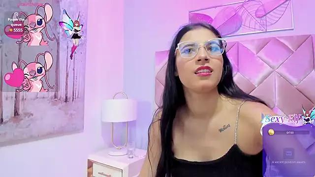 DanniaKross from StripChat