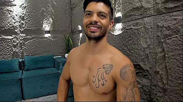 DannSaenz from StripChat
