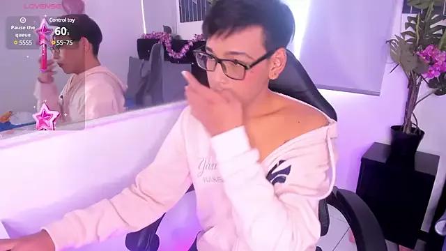 danny_hot__ from StripChat