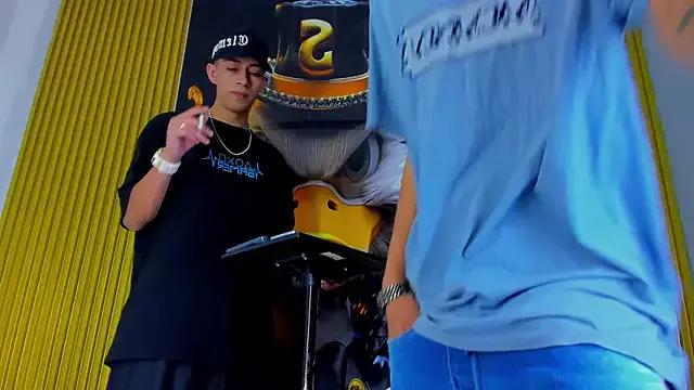 Dante_Brown1_ from StripChat is Freechat