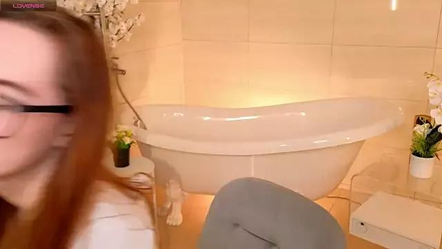Dark_Lola_ from StripChat is Freechat