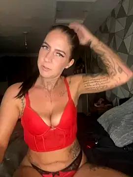 DarkHaired-Kez from StripChat is Freechat